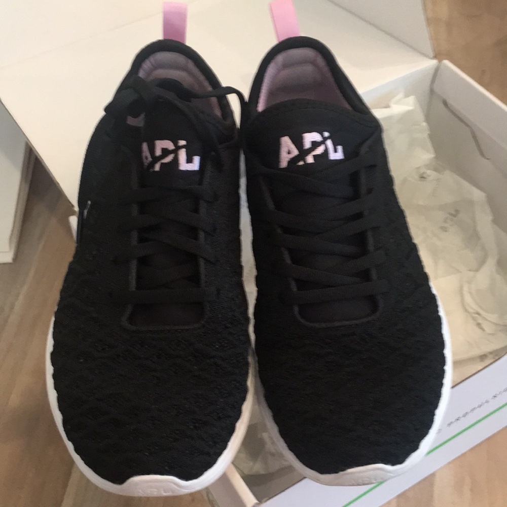 APL Size 8 Brest Cancer Awareness Edition